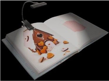 Moonbeam_Reading_Light_2.jpg